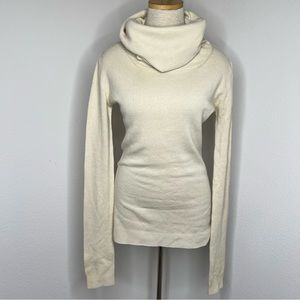 🔹 Anna Argiolera Cashmere Cowl Neck Sweater